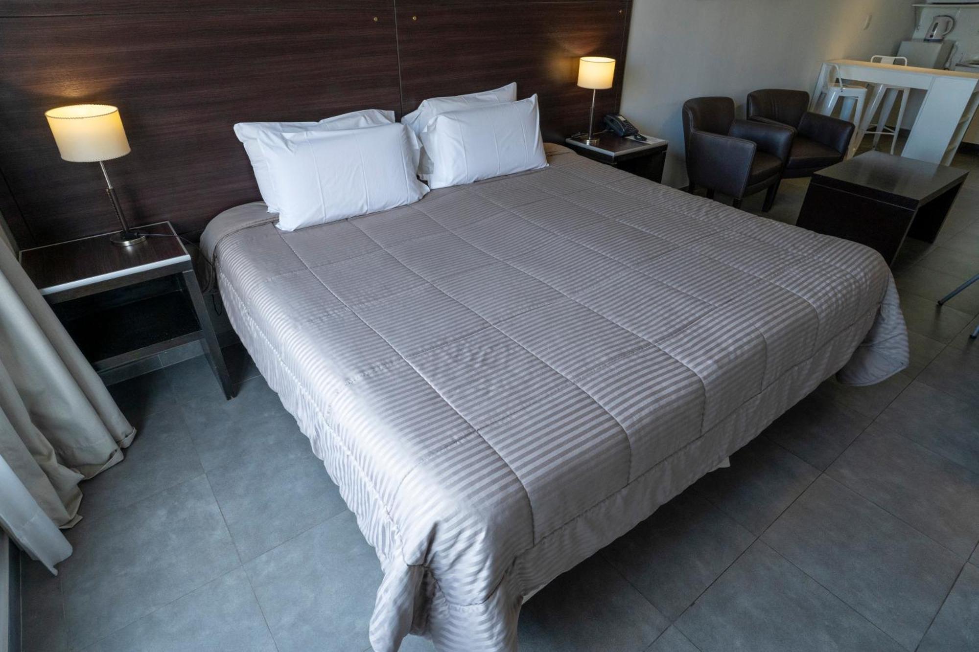 Hotel Neu 354 3*