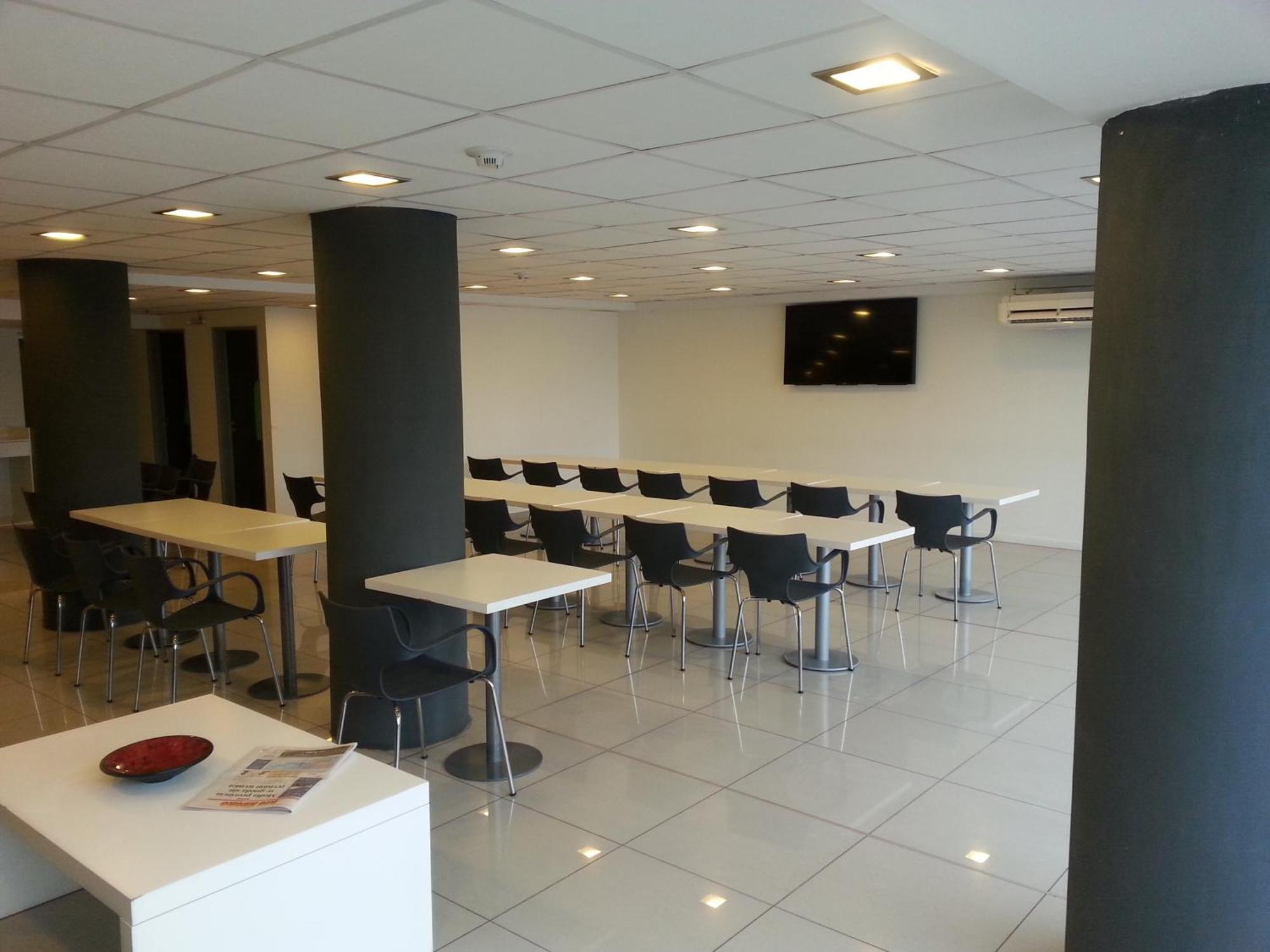 Hotel Neu 354 3*